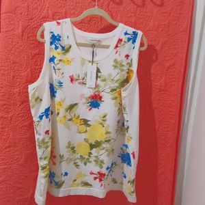 Ladies selveless Calvin Klein blouse. Plus size 1X, flower print.
